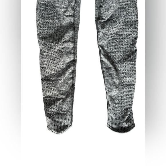 Ladies Gymshark High Waisted Seamless Leggings Size Medium - Picture 2 of 6